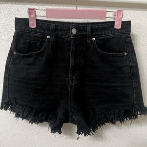 WILD FABLE black distressed high rise shorts